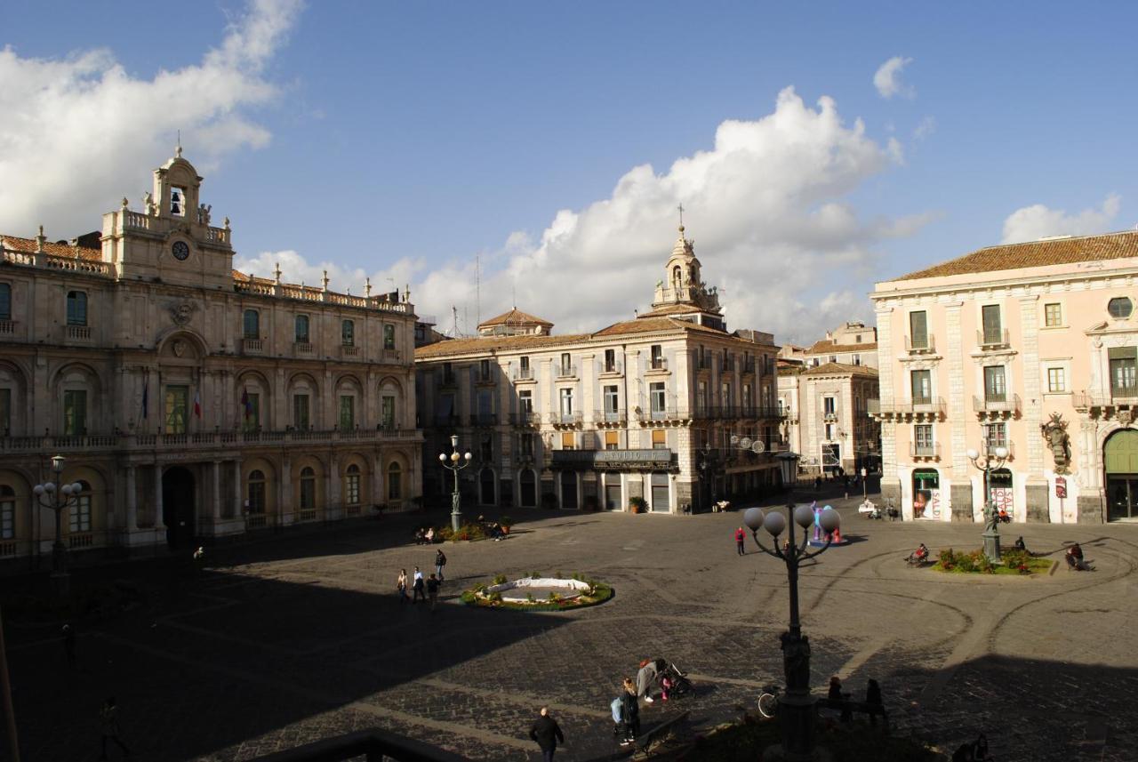 B&B Palazzo Sant'Alfano Catânia Exterior foto